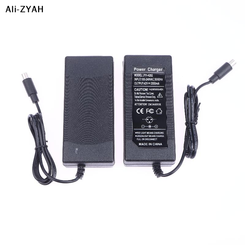 Adattatore per Batteria di Sco - Electric Scooter Charger recensione e prezzo