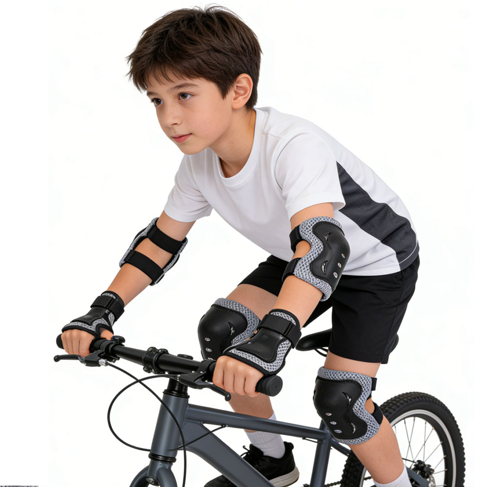 Ginocchiere per bambini Gomiti - Scooter Helmet Set recensione e prezzo